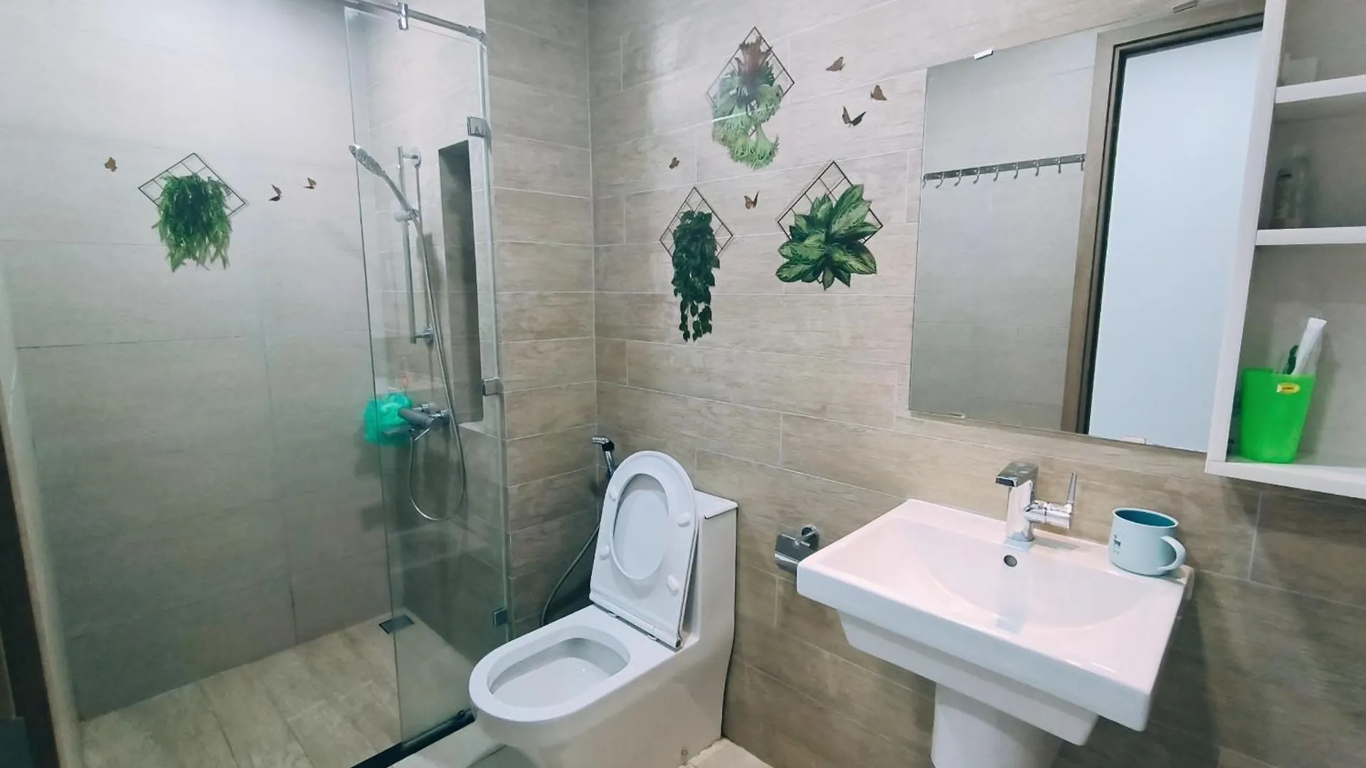 Apartment M+ Diamond 3 Bedrooms, Pool, Aircon, Water Heater. Ho Chi Minh City